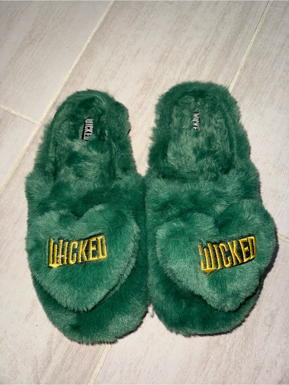 Women’s Wicked Faux Fur Slippers